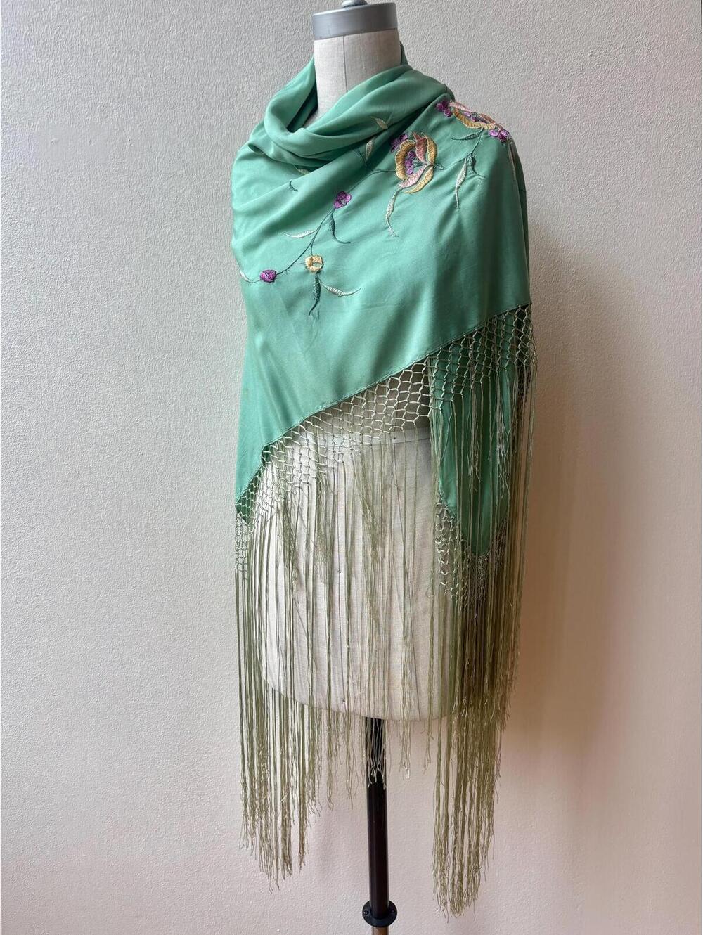 Antique 1920s/30s Mint Green Silk Embroidered Piano Shawl